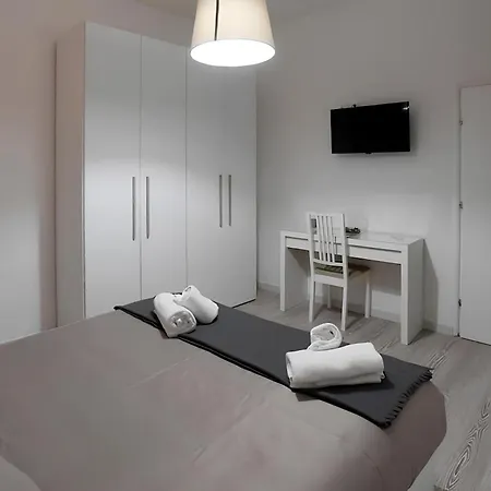 Fram Termini Station Apartman